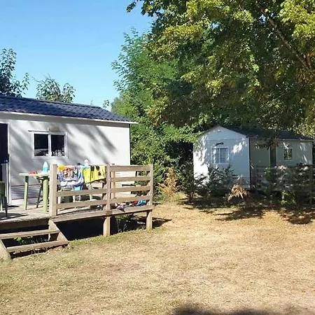 Camping Les Rives Du Ceou Saint-Chamarand Extérieur photo