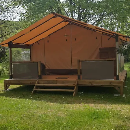 Camping Les Rives Du Ceou Saint-Chamarand Extérieur photo